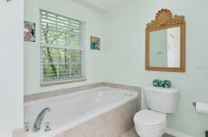 Weeki Wachee Retreat, Blocks Just from Rodgers Park & 3 Miles To Pine Island - Image 5