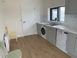 Farm House - Sleeps 7 - Garden - Parking - Image 2