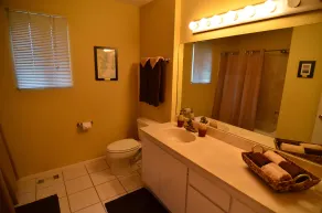 Offrez-vous le luxe! Profitez du bain à remous dans ce chalet de montagne! - Image 2