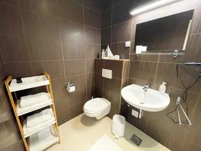 Holiday apartment with air conditioning and outdoor pool - Image 4
