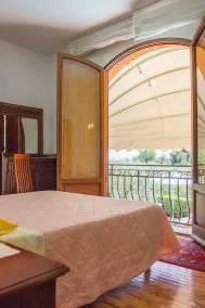 Casa Concerto B: A graceful apartment located on top of a small hill, with Free WI-FI. - Image 4