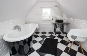 Small grand hotel for private use - Image 2