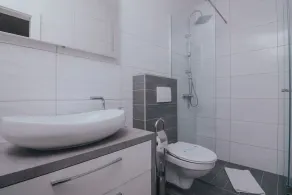 Two-Bedroom Apartment, Pool - Image 4