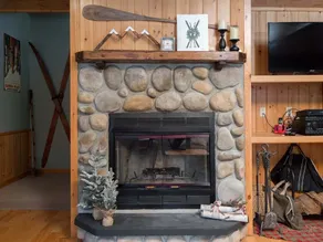Evergreen Escape - Cabin w/ Fireplace - Image 2