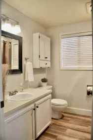 Adorable Farm Stay in Ballard! Bunnies, A/C, walkable, near beach & attractions - Image 5