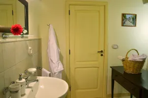 Lamia Pieranna, Villa con piscina a Cisternino, nel cuore della Puglia - Image 3