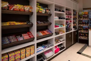 Free Shuttle to Chicago O'Hare Intl Airport! Pet-friendly Property! - Image 4