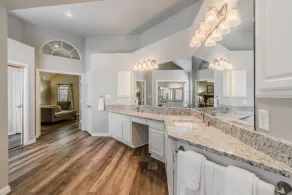 Plano Family Getaway - Image 4
