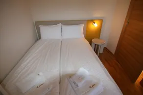 Apartments Egoiste - One-Bedroom Apartment - Image 4