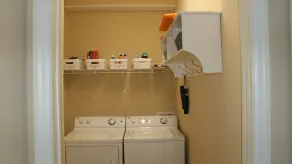 Olé Lely, Corner 2 Bedroom, 2 Bath, Sleeps 6. Professionally Decorated.1st Floor - Image 2