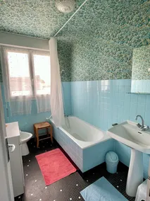 4-bedroom house 500 meters from the ocean - Image 4