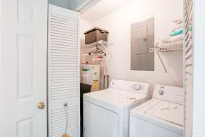 Beachfront getaway with ocean views, washer/dryer & AC - snowbirds welcome - Image 2