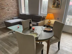 Logement Avec Jacuzzi Idéal Pour un Couple - Image 4