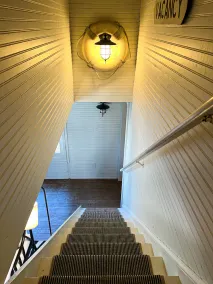 Modernized, 100+ year-old Clear Lake Cottage just steps from the lake & PM Park. - Image 2