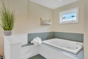 Red Clover Accessible King Suite in Killington - Image 3