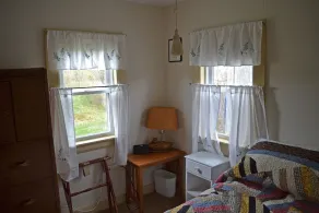 Quiet and Cozy Seaside Cottage with Amazing Sunsets - Image 4
