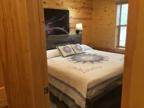 Lake Superior Log Home Retreat - Image 5
