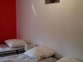 Gemütliches Ferienhaus mit umfassender Ausstattung und Naturaktivitäten in den Alpes Mancelles - Image 4