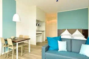 Modern, dog-friendly apartment with west-facing terrace - only 20 m to the beach! - Image 5