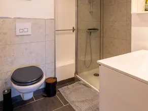 Gîte confortable 2 chambres avec jardin, animaux admis, Wifi, parking - Image 3