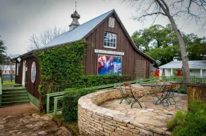 Round Top Hotel - Image 2