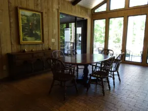 Hidden Pines Lodge - Fortrolighed i East Texas Piney Woods - Image 2