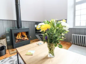GREYSTEAD INSTITUTE, pet friendly, with open fire in Bellingham - Image 2