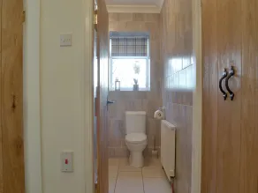 2 bedroom accommodation in Temple Normanton, near Chesterfield - Image 3