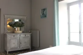 Maison avec beaucoup de charme et grande piscine - Image 5