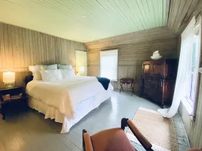Classic Cape Cod Cottage - Image 5