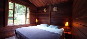 Mountain house with magnificent outdoor area and two wooden chalets - Image 4