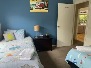 4 bedroom coastal home close to Point Lonsdale shops and Beach - Image 4