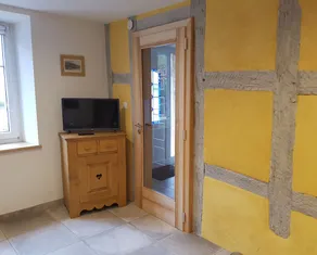 Charming spacious apartment for 4 people - Image 2
