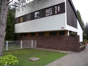 Holiday home with large, well-maintained garden - Image 4