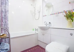 1 bedroom + sofabed property in the heart of the historic Old Town - Image 2