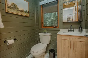 Blueberry Point – A Four-Season Lakeside Retreat in Central Maine - Image 5