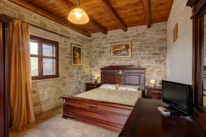 Delightful stone holiday house surrounded by countryside - Image 5