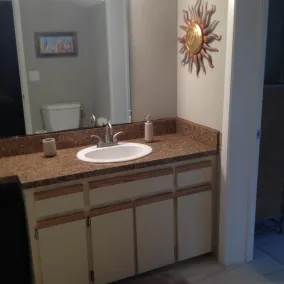 2 BEDROOM ON INTRACOASTAL W/ BEACH ACCESS - Image 4