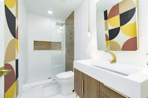 Mid Century Modern townhome in Historical Downtown Noblesville - Image 4