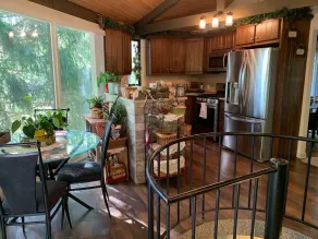 Round Cabin - 5 min to Bedford - Deck - Hike- Golf - Across Omni Bedford Springs - Image 5