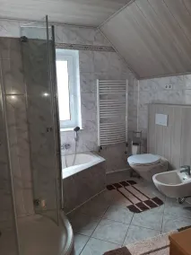 Spacious, child-friendly vacation apartment in the quiet Weser valley - Image 5