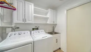 7 minute walk to Siesta Key beach.  Large heated pool/spa. Very private.1/2 acre - Image 2