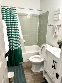 Beautiful family sized townhouse with deck. Close to Washington DC and Baltimore - Image 5