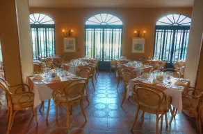 St. Patrick's Hotel - Image 5