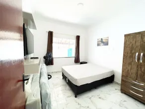 Luxury house with private pool, 2 minutes from the beach. - Image 3