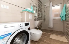 Gorgeous Apartment In Komarna With Wifi - Image 5