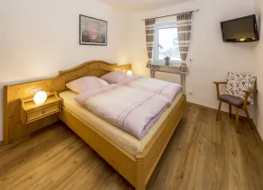Apartamento para 2-4 pessoas, 2 quartos, sala de estar, terraço - Image 3