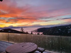 Chalet Klippitz Star, 1600m log cabin in the ski area, panoramic view - Image 5
