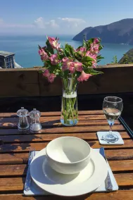 A charming dog and couple friendly quirky apartment with sea views, in a popular location in North D - Image 5