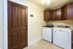 Broken Bow Getaway Pet Friendly Midtown - Image 2